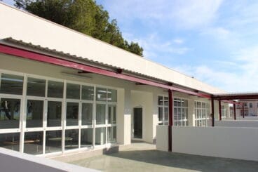Verbesserung der Klassenzimmer des CEIP Santa Maria Magdalena bei der Rückkehr zur Schule in Benitatxell 2025-2026