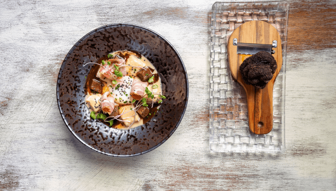 Ambiente relajado en Mediterrasian frente al mar