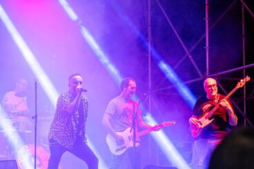 Sanet i Els Negrals organiza un concierto solidario a favor de Médicos Sin Fronteras 6 concierto