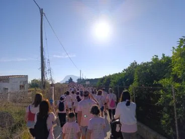 Más de 1.300 personas participan en la carrera solidaria del cáncer 2025 de Ondara