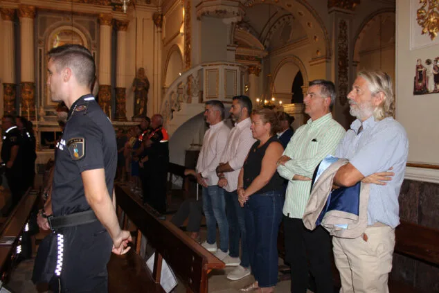La Policía Local de Benitatxell homenajea a sus agentes por su labor en la DANA, el apagón y la formación escolar 6 dia de los angeles custodios en benitatxell en 2025 03