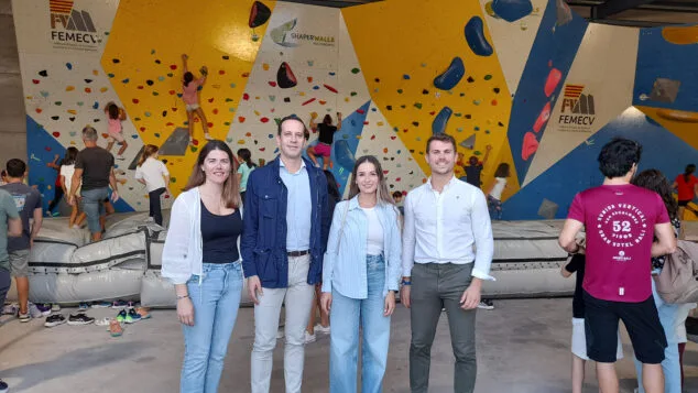 Benissa, capital autonómica de la escalada: el nuevo Rocódromo Municipal abre al público avalado por la FEMECV 31 inauguracion del rocodromo municipal de benissa 27