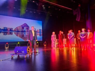 Interpretación del Himno Valenciano por el tenor José Luis Luri en Calp