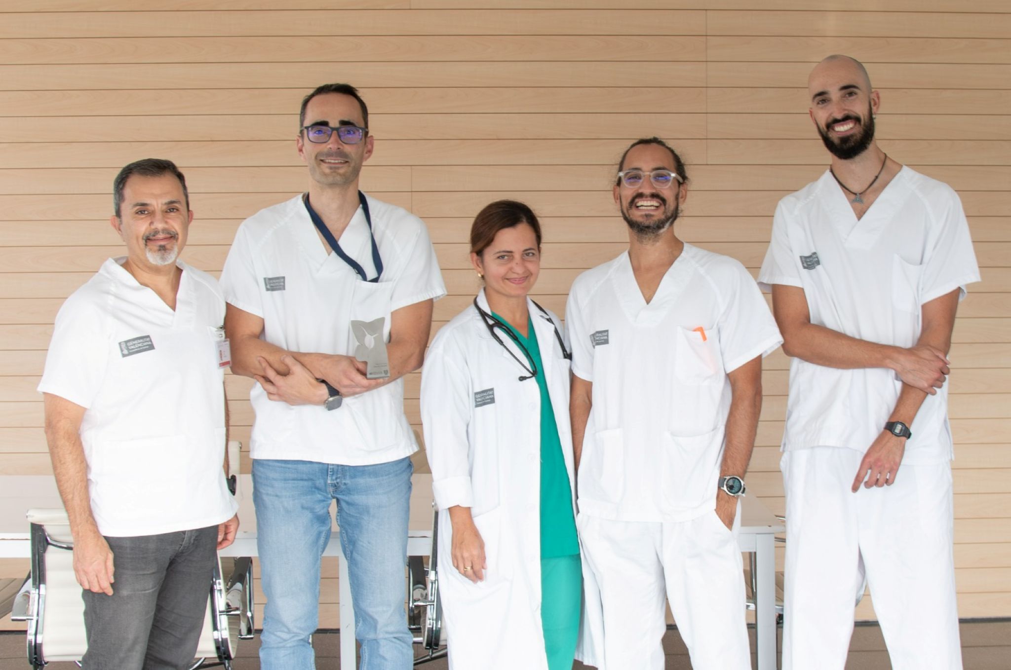 El Hospital de Dénia recibe el galardón en Área de Corazón y una nominación en Gestión Hospitalaria Global en los Premios Top 20 46 juan puig larrosa gerente alfonso valle munoz jefe del servicio de cardiologia ydelise rodriguez richard emilio galcera jornet y guillermo torroba balmori cardiologos