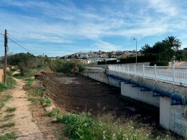 Limpieza en el barranco del Quisi en Calp