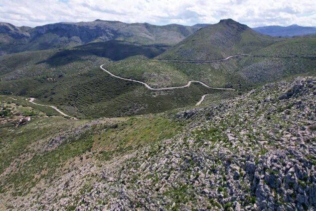 Los tesoros micológicos de la Marina Alta: las 3 clases de setas más buscadas en la comarca 1 Imagen: Paisaje del interior de la Marina Alta en la Vall d'Ebo