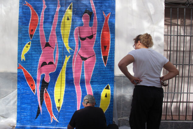 Els Poblets explota de arte en vivo con Persianes amb Art 2025: un recorrido por la consolidada tercera edición 77 persianes amb art 2025 en els poblets62