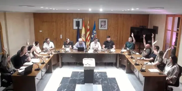 Imagen: Pleno extraordinario de octubre de 2025 en el Ayuntamiento de Ondara
