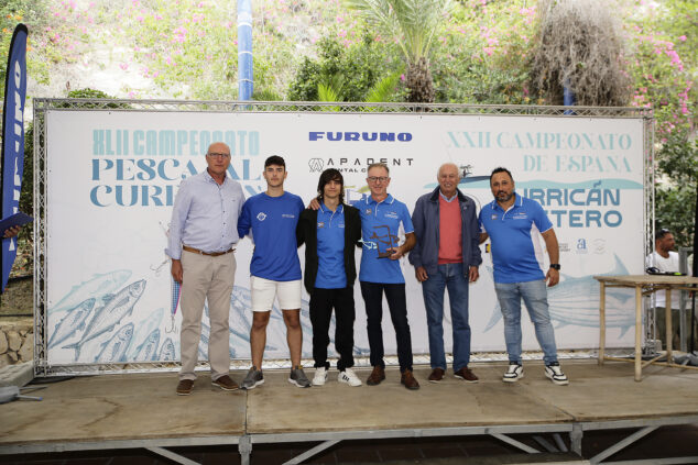 Moraira se consolida como referente nacional de la pesca deportiva con dos campeonatos de curricán 5 Imagen: Premio a los Kilos Totales en el XLI Campeonato de Pesca al Curricán del C.N. Moraira