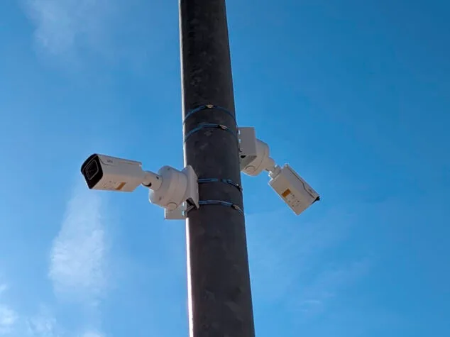 camaras de vigilancia instaladas en el verger