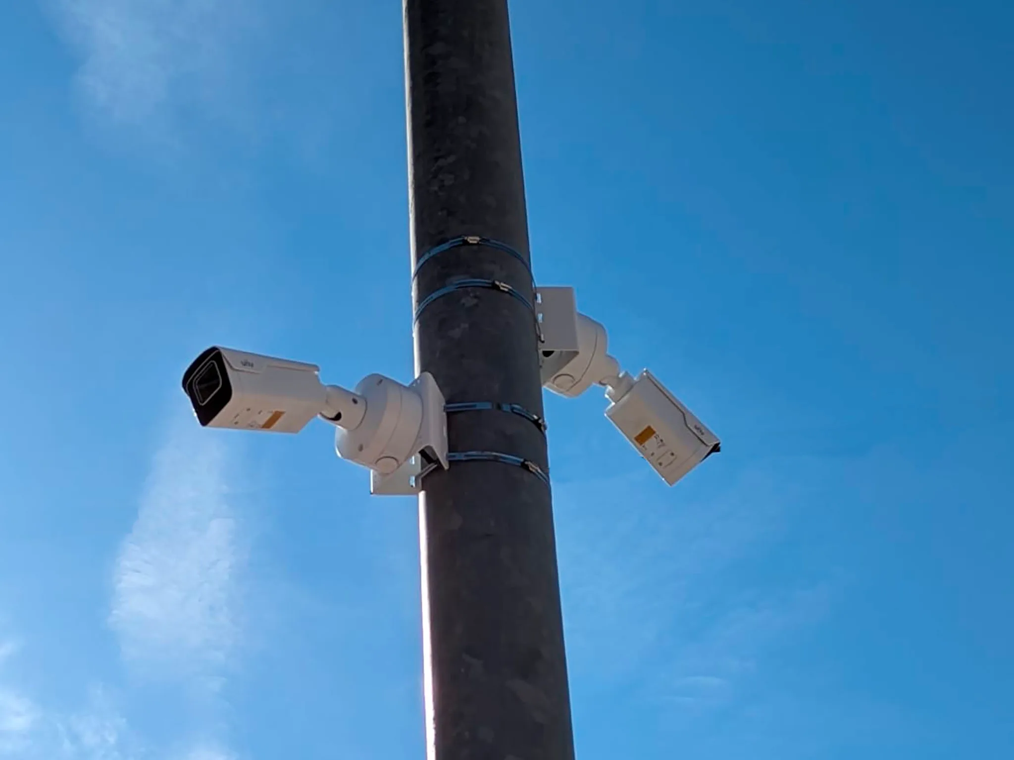 camaras de vigilancia instaladas en el verger