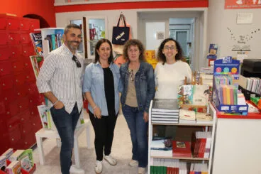 Convenio del Ayuntamiento de Benitatxell con la papelería local Àrea de paper