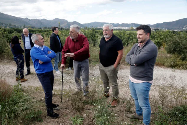 Imagen: El conseller Miguel Barrachina visita Pego