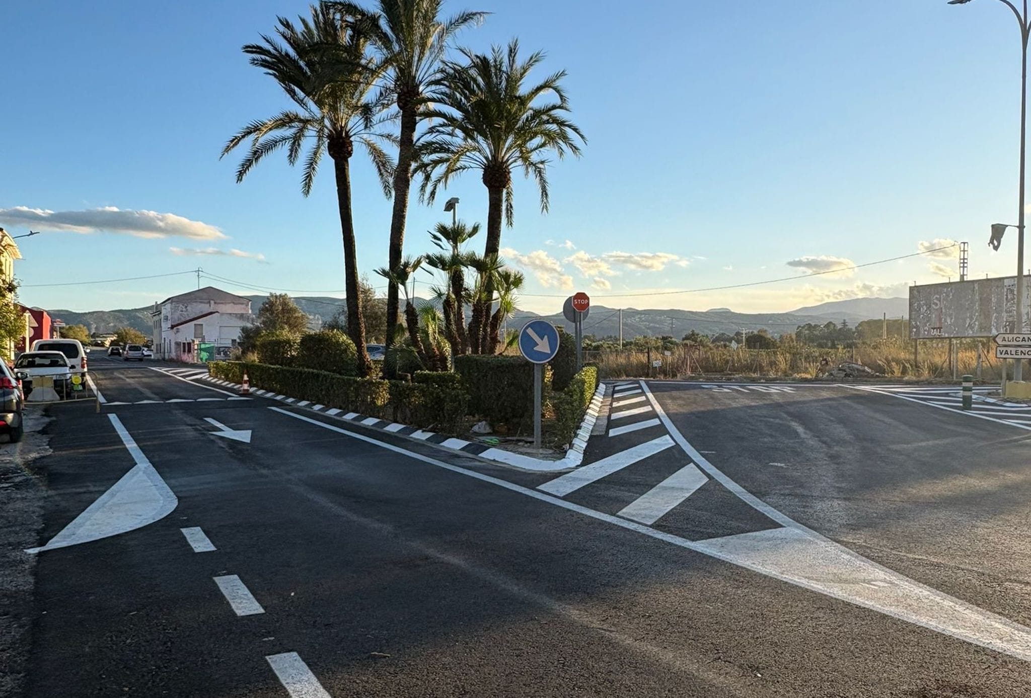 el verger transforma uno de sus viales mas transitados con una reforma integral