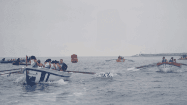 Embarcaciones en acción en una jornada de competición de la Liga Suma