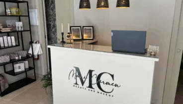 Manicuras y pedicuras con hidratación y exfoliación