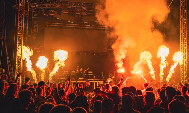 El talento de la Marina Alta explota en los escenarios: el próximo salto del DJ del Ràfol Jairo Ginestar 1 Imagen: Nuevo espectáculo de Jairo Ginestar en la presentación en Sanet i Negrals