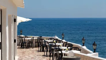 Otoño junto al mar en Dénia con el encanto de Restaurante Mena