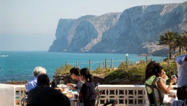 Restaurante Mena la calidez del invierno frente al mar