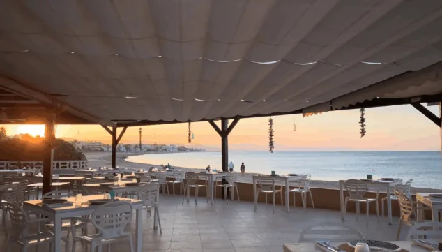 terraza con vistas al mar asi se vive la navidad en restaurante noguera