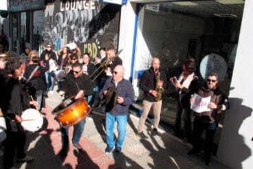 Agrupación Musical de Teulada celebra el premio de lotería 17