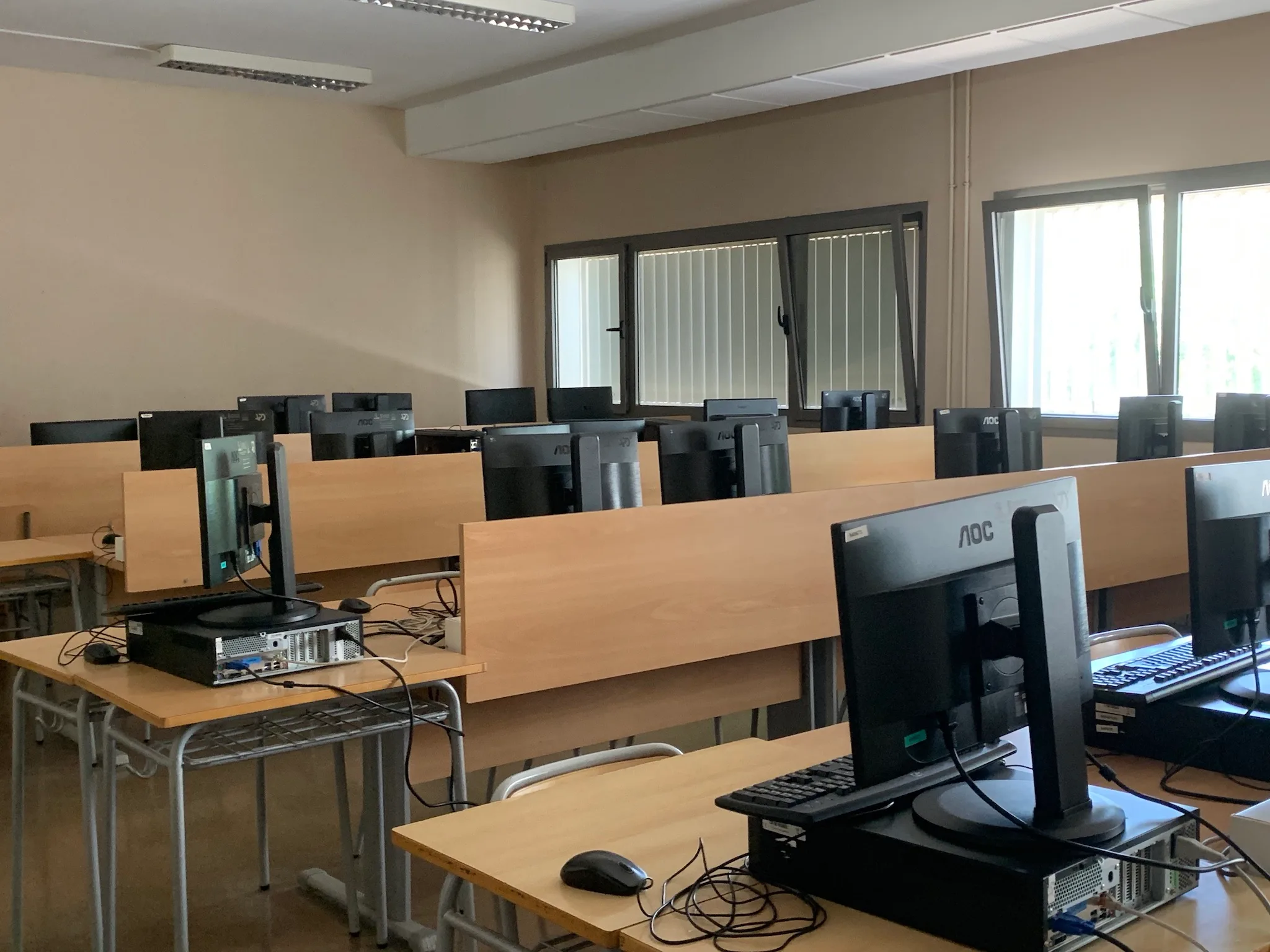 aula informatizada del ies la mar