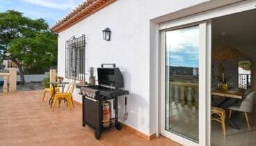 Barbacoa perfecta para comidas al aire libre en un ambiente relajado