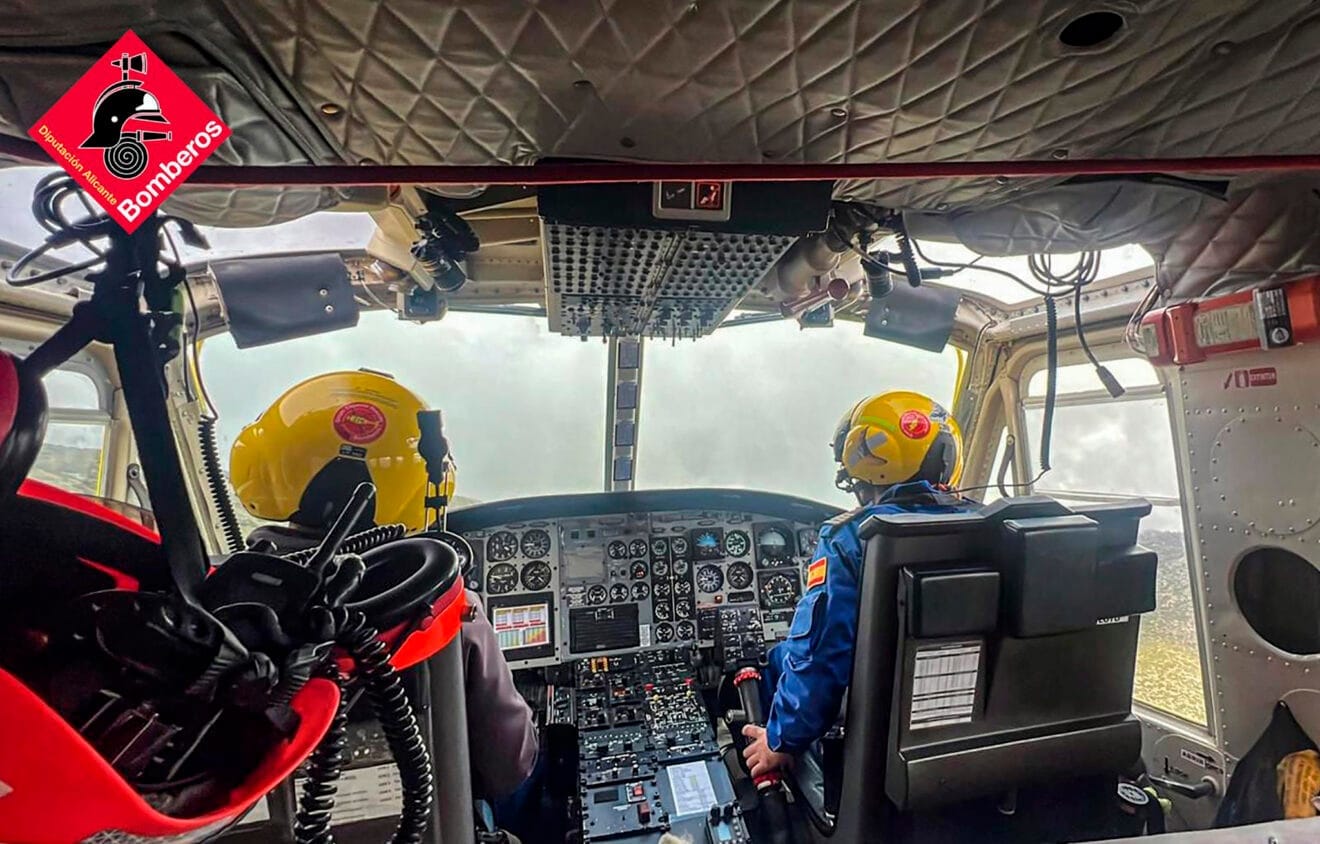 Bomberos en el rescate de la senderista con desmayo en Benissa