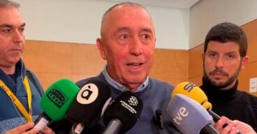 el sindic de compromis en les corts valencianes joan baldovi y el portavoz de sanidad de la coalicion carles esteve