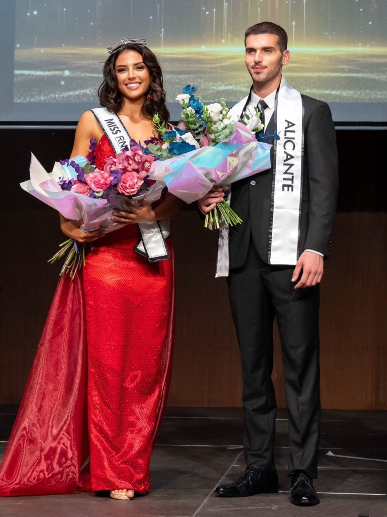 Gabriela Marqués y Raúl Ortiz celebran su doble triunfo como Miss y Míster RNB Alicante 2026