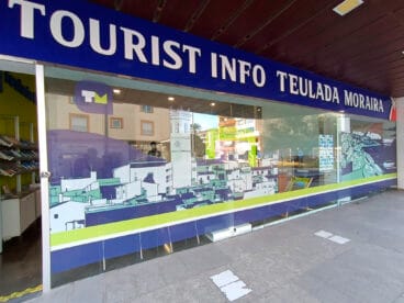 Una empresa externa asume la atención de la Oficina de Turismo de Teulada Moraira que amplía horarios 3 la oficina de turismo de teulada moraira