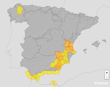 Mapa de avisos activos de la AEMET el domingo 14 de diciembre 2025 en España
