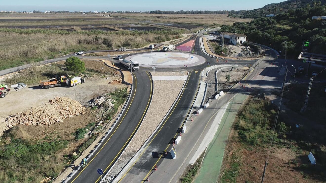 Nueva rotonda de acceso a Monte Pego
