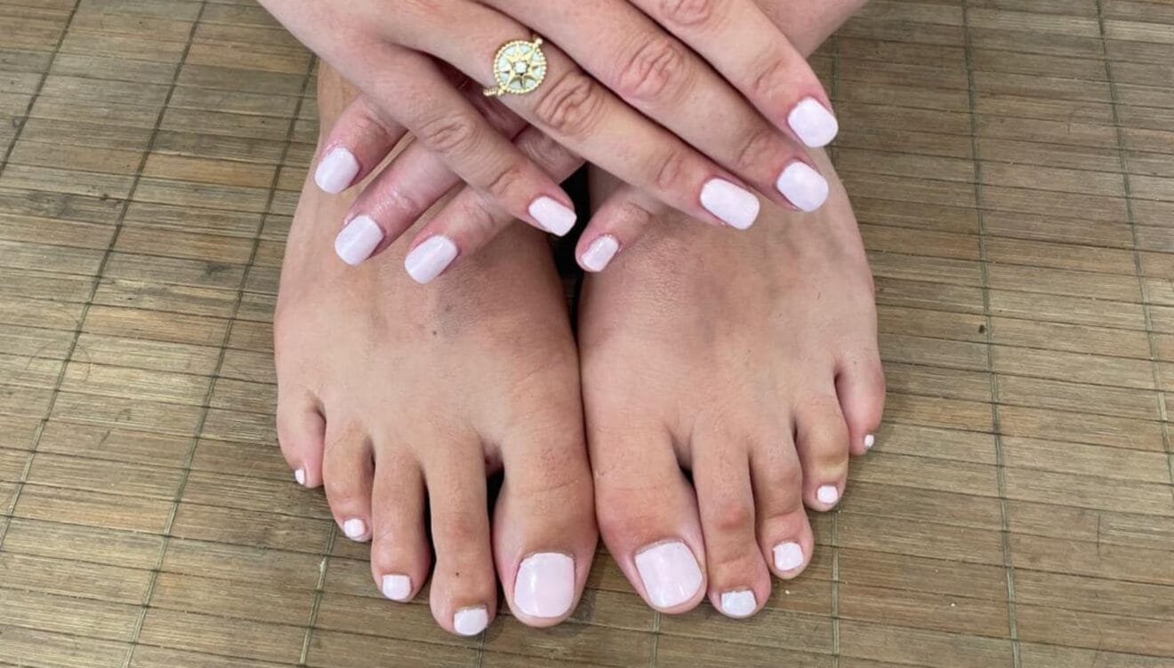 Pedicuras y manicuras, una especialidad en Nou Estil