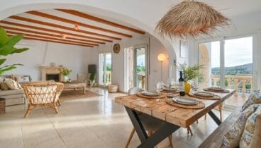 Salón comedor amplio y cómodo ideal para descansar y disfrutar en grupo