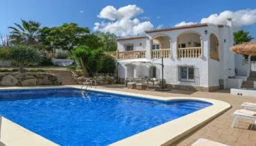 Villa Casa Lulu en Benitachell alojamiento ideal con privacidad y confort junto al mar