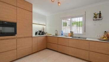 Cocina equipada de Villa Lulu pensada para el día a día en vacaciones