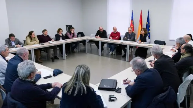 Imagen: El conseller Juan Carlos Valderrama durante la reunión en la que se informó del nuevo marco normativo de los bous al carrer en la Comunitat Valenciana