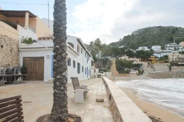 El Portet de Moraira en invierno, sin afluencia de público