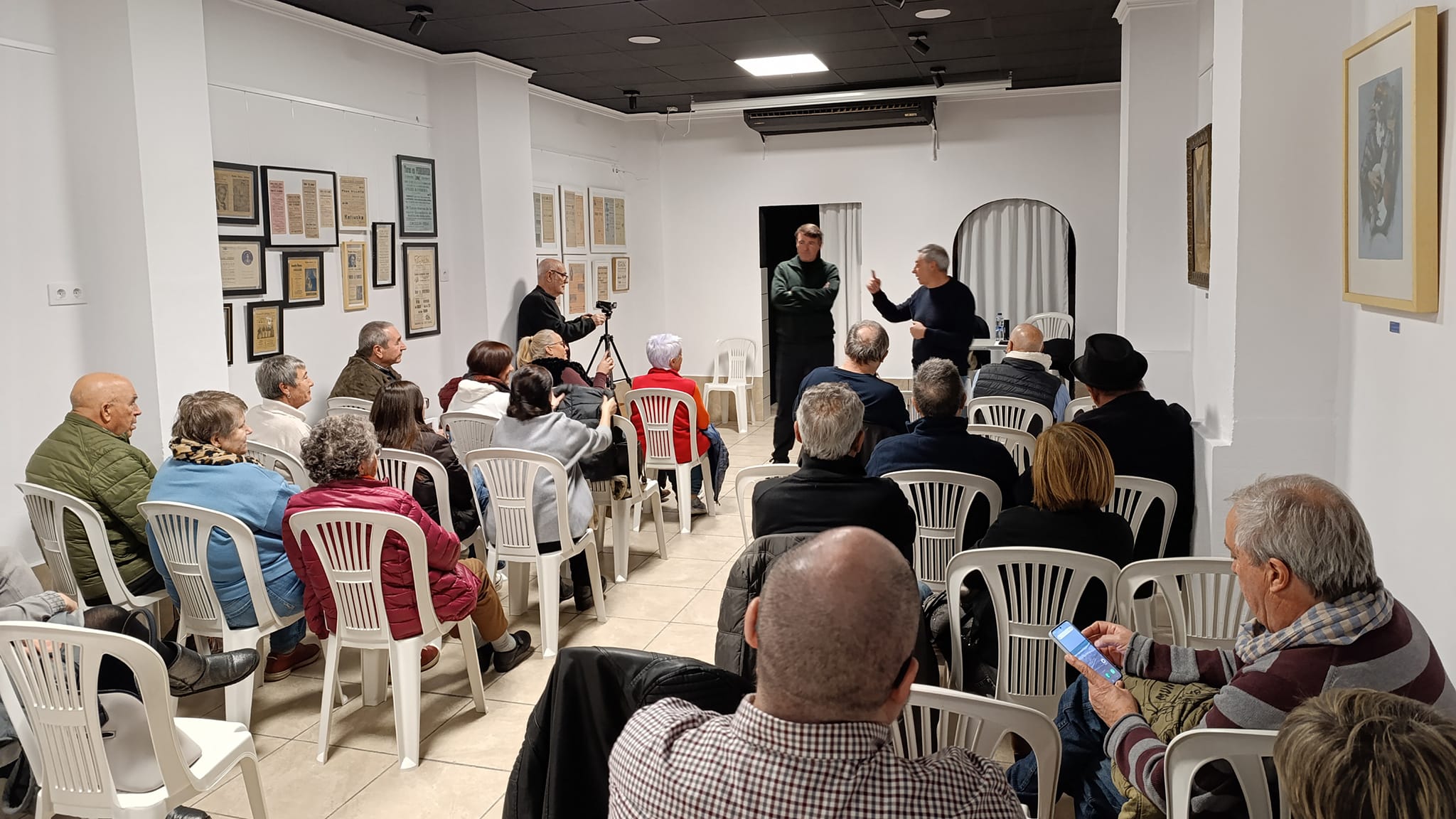 encuentro de la associacio cultural ocell de ondara con jordi raul verdu