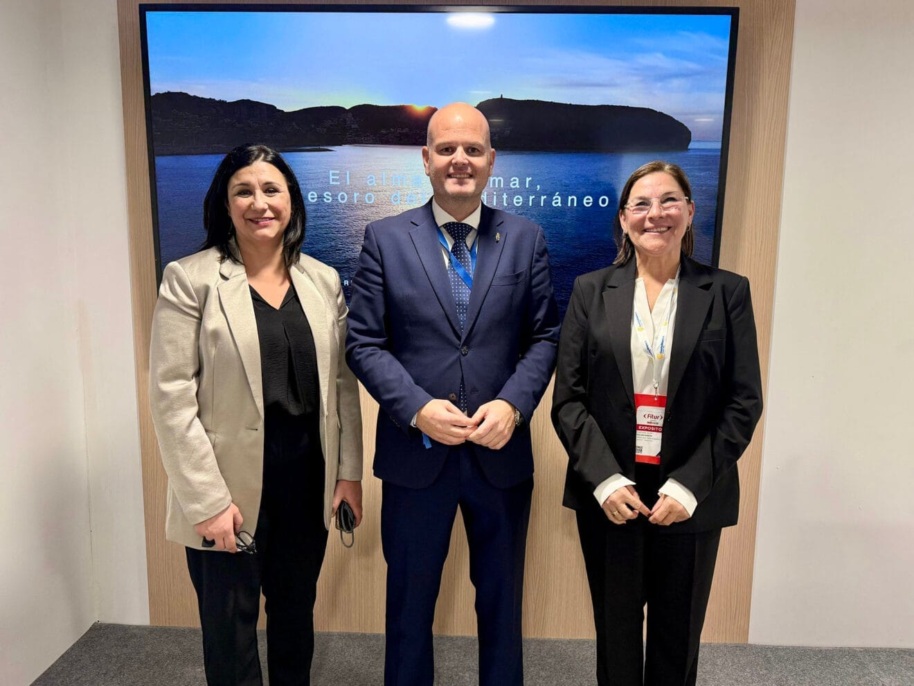 Equipo de Teulada Moraira en la presentación de la Ruta Geológica en Fitur 2026