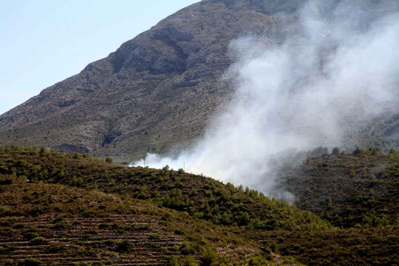 Incendio forestal en el Montgó (archivo)