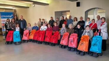 Pedreguer entrega 25 carros de la compra cargados con productos locales a sus vecinos 1 pedreguer entrega 25 carros de la compra por la campala navidena pedreguer et premia aquest nadal 2025