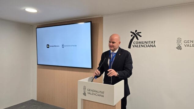 Präsentation zwei Almasun Destiny Teulada Moraira Fitur 07