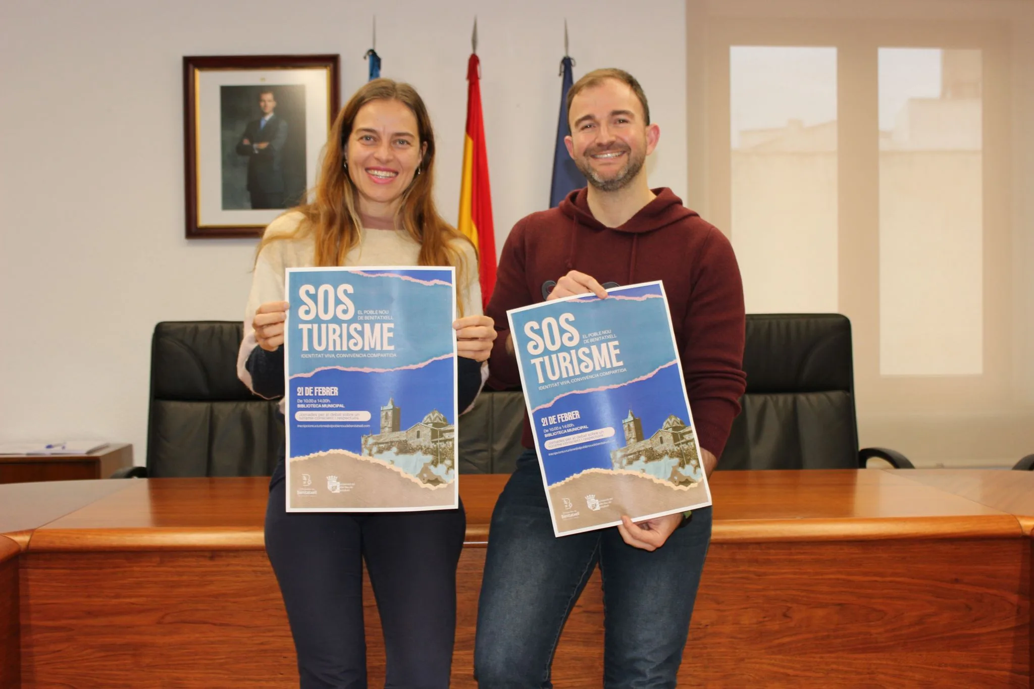representantes de la jornada sos turisme impulsada por el ayuntamiento de