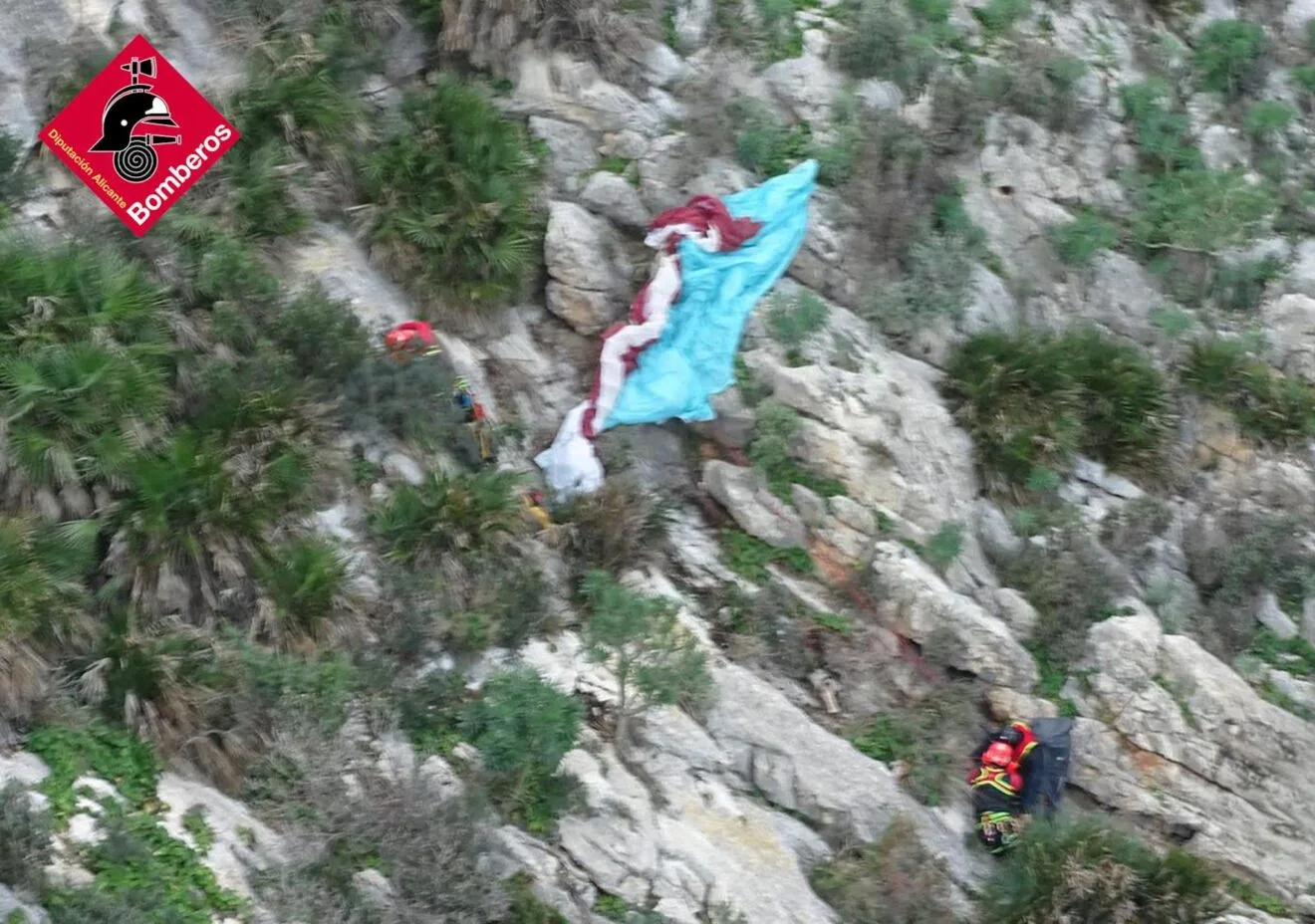 Rescate de un parapentista accidentado en una ladera del Morro de Toix, en Calp