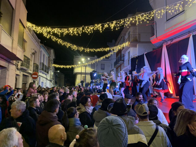 101 dalmatas en el festival darts esceniques 2024 del carnaval de pego en 2024