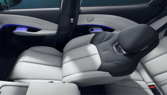 sedili reclinabili progettati per migliorare il comfort e l'ergonomia