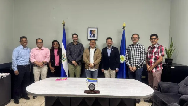 delegacion del fons valencia y pedreguer durante la visita a centroamerica 12