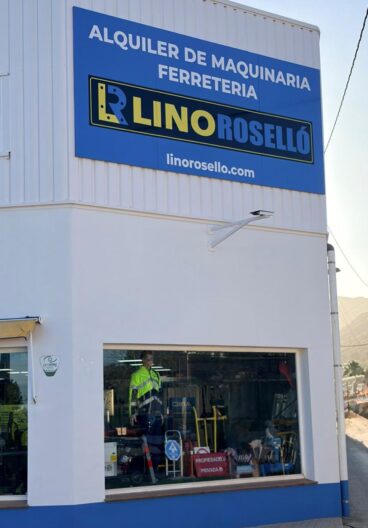 Muldenkipper zur Maschinenvermietung in La Xara und Dénia